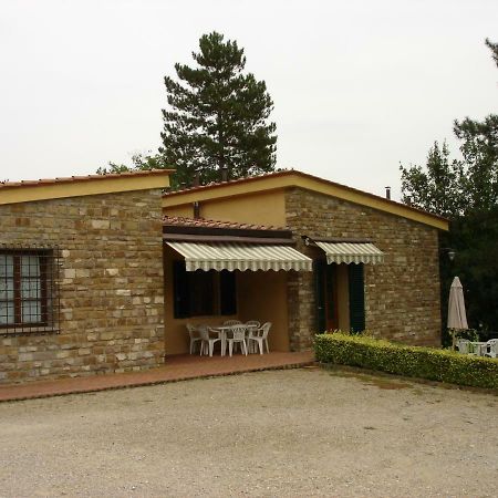 Appartamenti Avanella A 150 Mt Dalla Piscina 150 Mt From Swimming Pool Чертальдо Экстерьер фото