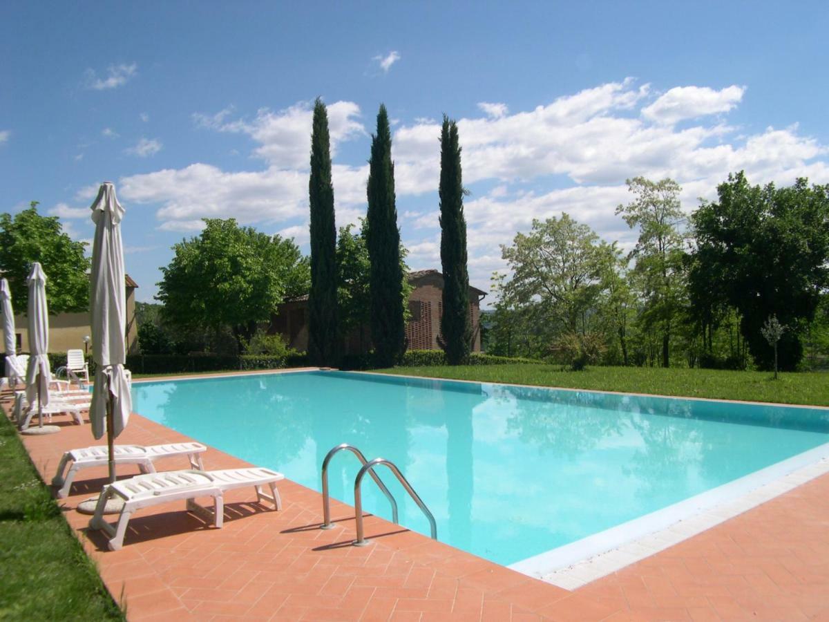 Appartamenti Avanella A 150 Mt Dalla Piscina 150 Mt From Swimming Pool Чертальдо Экстерьер фото
