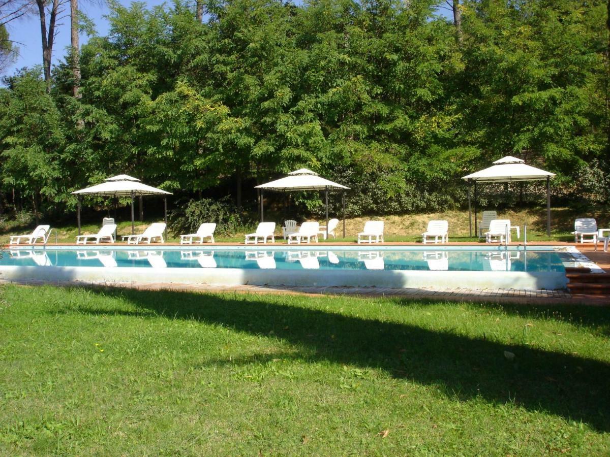 Appartamenti Avanella A 150 Mt Dalla Piscina 150 Mt From Swimming Pool Чертальдо Экстерьер фото